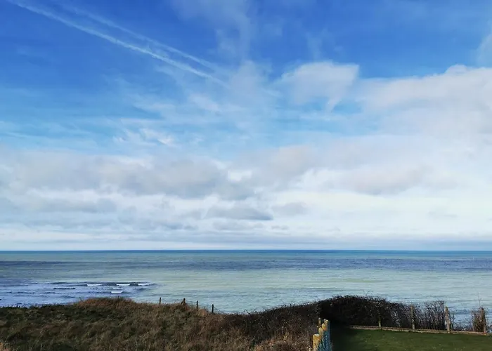 Vue L échappée Normande Saint-Pierre-en-Port